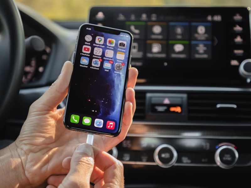 What’s the Difference Between Bluetooth and Apple Carplay