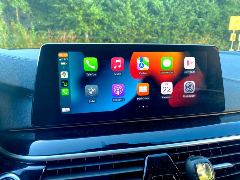 Wireless Carplay Watch Netflix